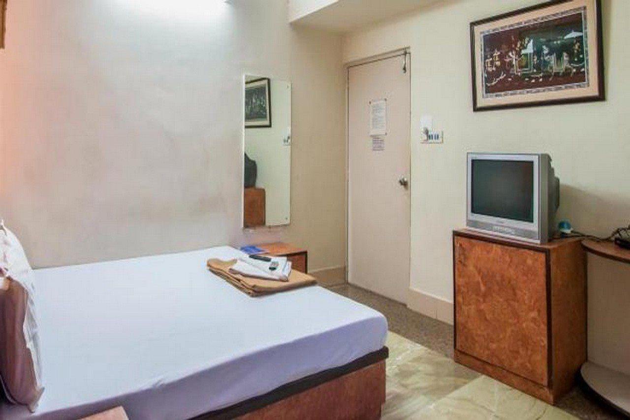 Hotel Suriya International Ченнаї Екстер'єр фото