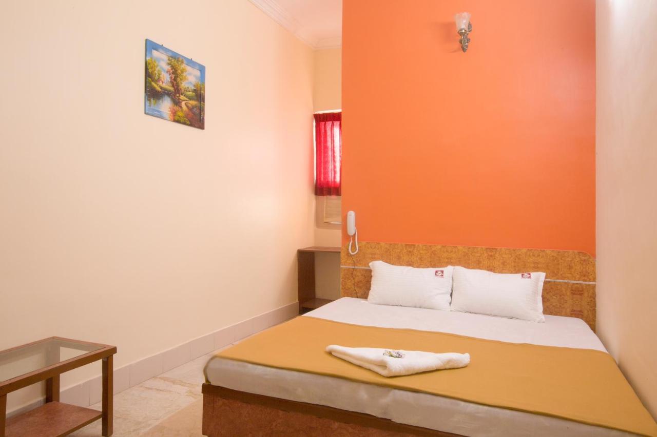 Hotel Suriya International Ченнаї Екстер'єр фото
