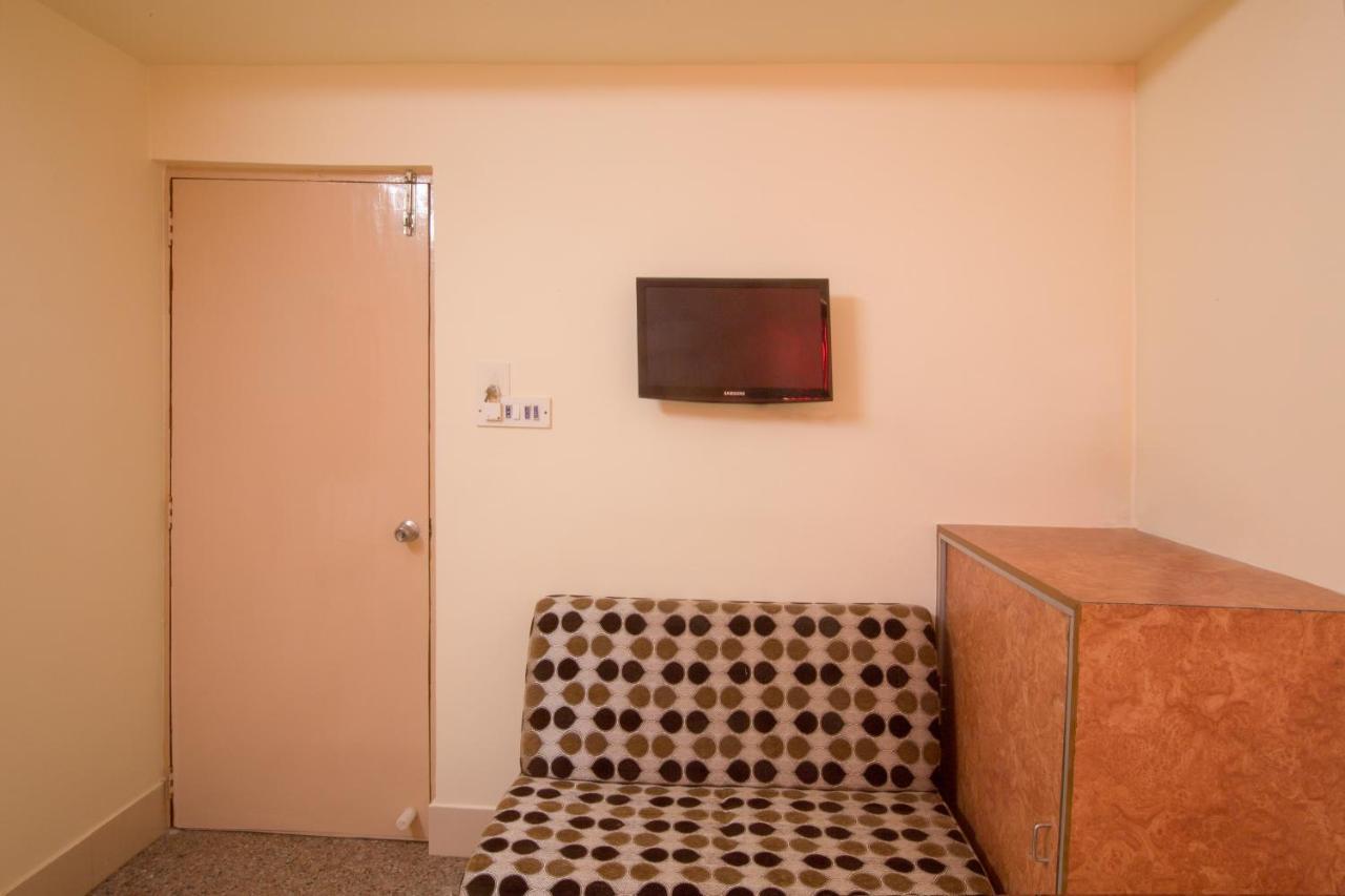 Hotel Suriya International Ченнаї Екстер'єр фото